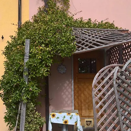 Apartment Sestri Vignolo With Pool