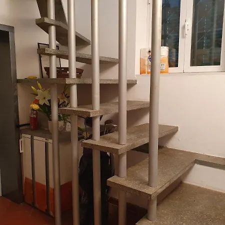 Apartment Sestri Vignolo With Pool