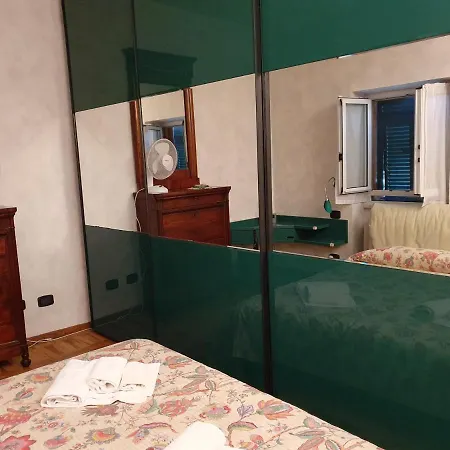 Sestri Vignolo With Pool Apartment