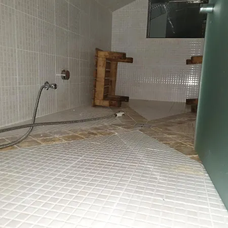 Sestri Vignolo With Pool Сестри-Леванте